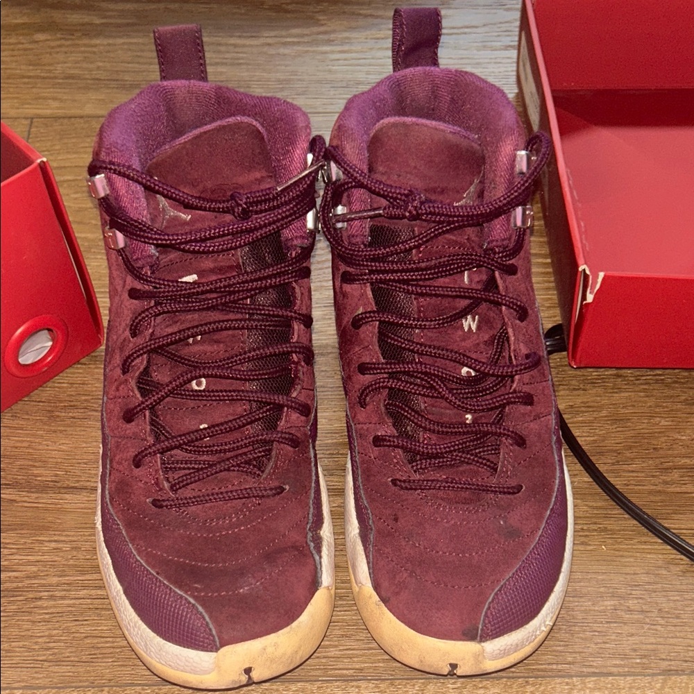 Jordan retro 12 Burgundy Sneakers size 7 1/2 women 6 youth